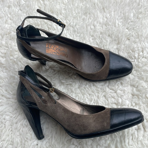 Salvatore Ferragamo Taupe/Black Suede & Embossed Leather Women's Pumps 6.5 - Picture 11 of 16